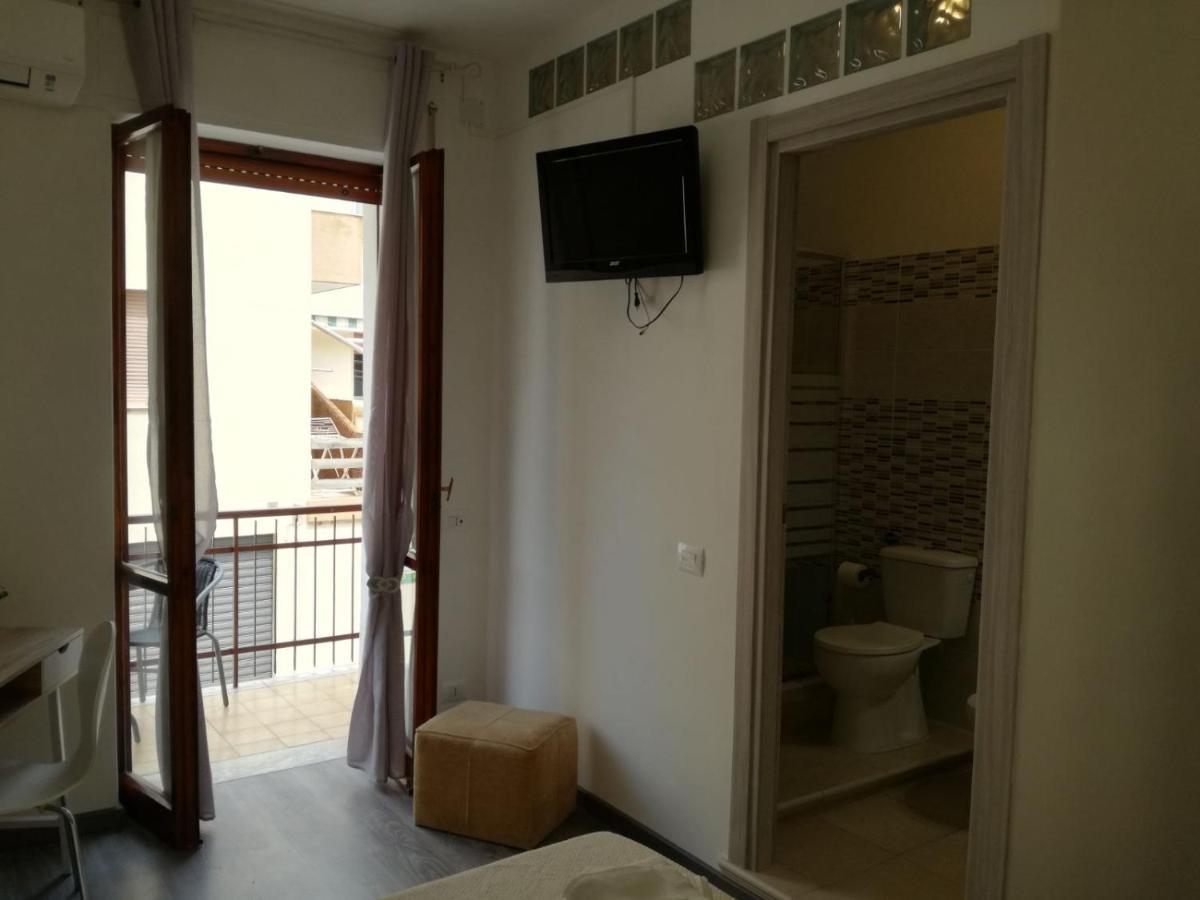 A Casa Di Giulia B&B Алгеро Екстериор снимка