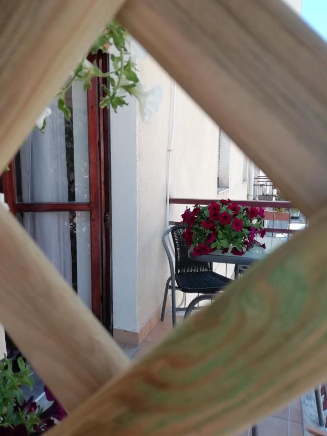 A Casa Di Giulia B&B Алгеро Екстериор снимка